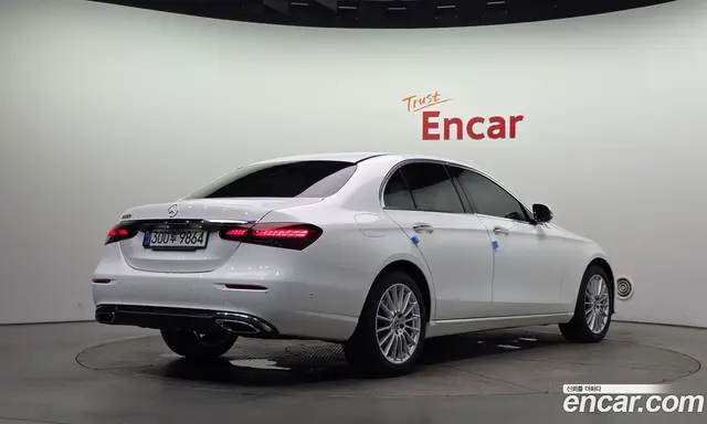 Mercedes-Benz E-Class 2022 2.0 автомат (гидро), миниатюра 2 Mercedes-Benz E-Class 2022 2.0 автомат (гидро), миниатюра 2