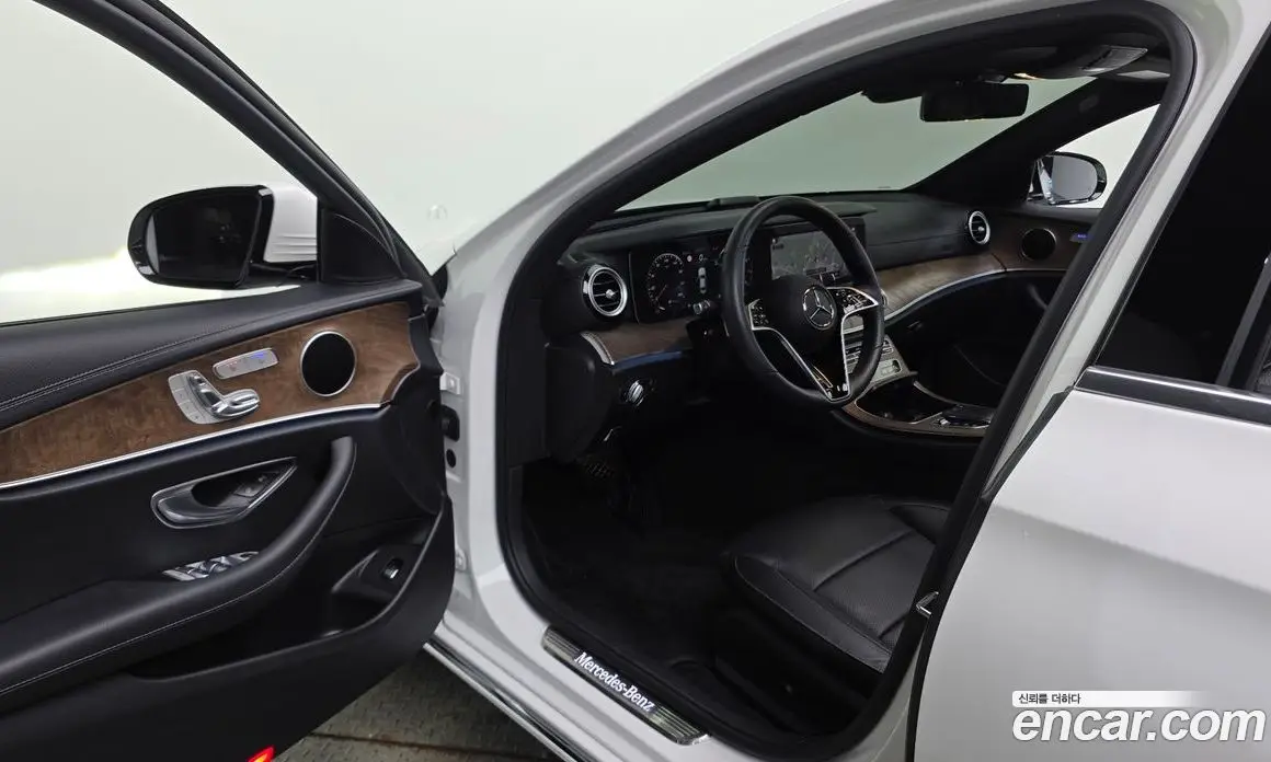 Mercedes-Benz E-Class 2022 2.0 автомат (гидро), фото 13 Mercedes-Benz E-Class 2022 2.0 автомат (гидро), фото 13