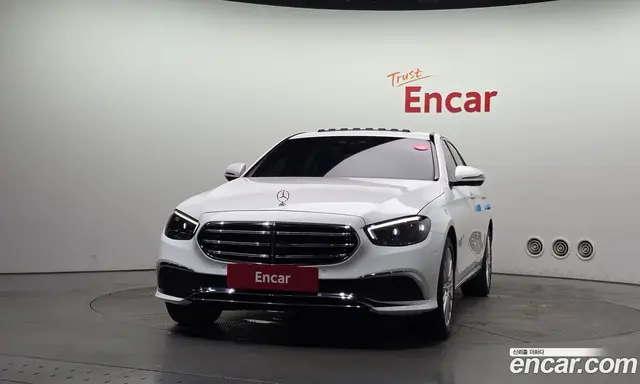 Mercedes-Benz E-Class 2022 2.0 автомат (гидро), миниатюра 3 Mercedes-Benz E-Class 2022 2.0 автомат (гидро), миниатюра 3