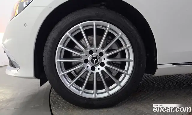 Mercedes-Benz E-Class 2022 2.0 автомат (гидро), миниатюра 5 Mercedes-Benz E-Class 2022 2.0 автомат (гидро), миниатюра 5