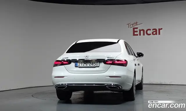 Mercedes-Benz E-Class 2022 2.0 автомат (гидро), миниатюра 3 Mercedes-Benz E-Class 2022 2.0 автомат (гидро), миниатюра 3