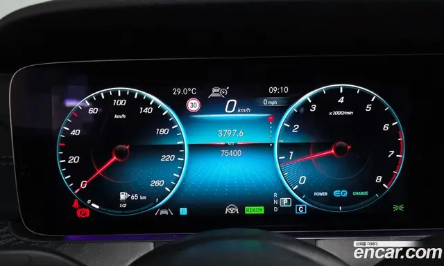 Mercedes-Benz E-Class 2022 2.0 автомат (гидро), миниатюра 10 Mercedes-Benz E-Class 2022 2.0 автомат (гидро), миниатюра 10