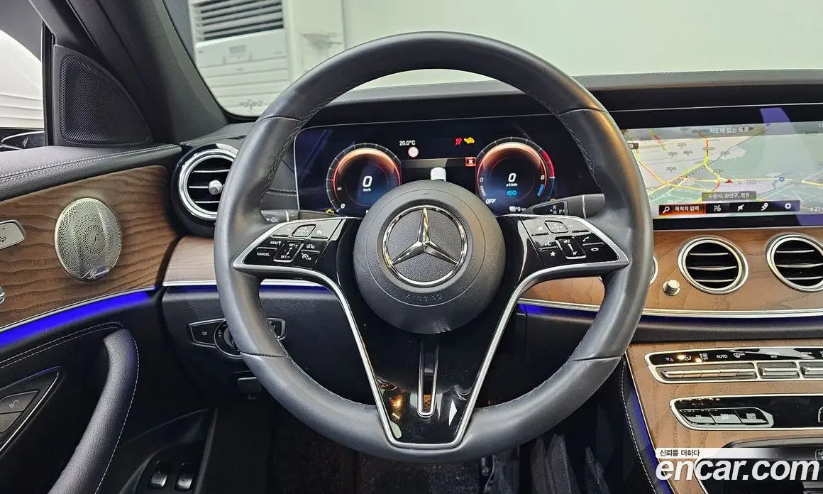 Mercedes-Benz E-Class 2023 2.0 автомат (гидро), фото 19
