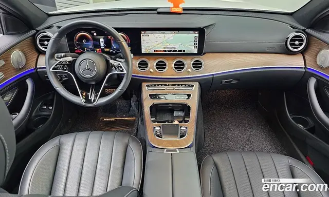 Mercedes-Benz E-Class 2023 2.0 автомат (гидро), миниатюра 10