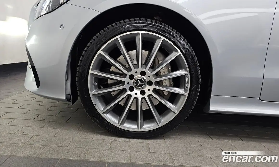 Mercedes-Benz E-Class 2023 3.0 автомат (гидро), фото 5 Mercedes-Benz E-Class 2023 3.0 автомат (гидро), фото 5