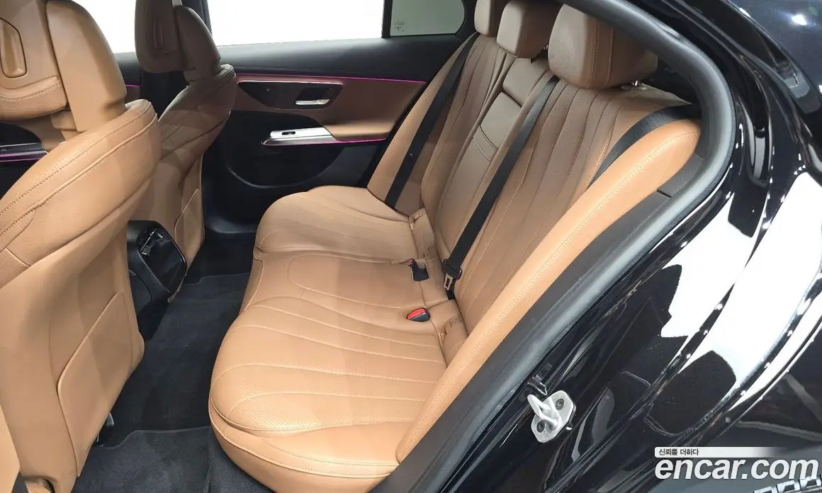 Mercedes-Benz E-Class 2024 2.0 автомат (гидро), фото 17
