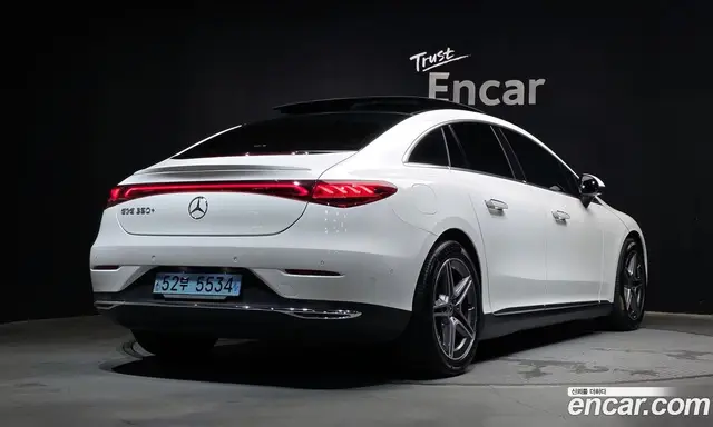 Mercedes-Benz EQE 2022 0.3 автомат (гидро), миниатюра 2