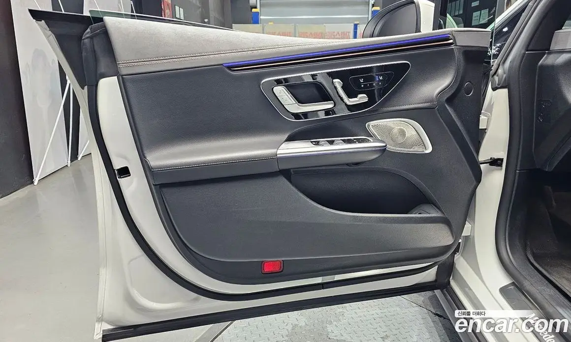 Mercedes-Benz EQE 2022 0.3 автомат (гидро), фото 14
