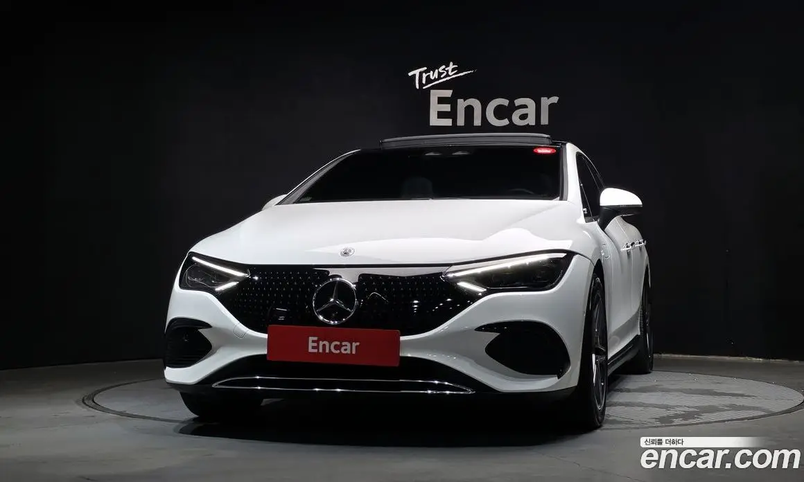 Mercedes-Benz EQE 2022 0.3 автомат (гидро), фото 3