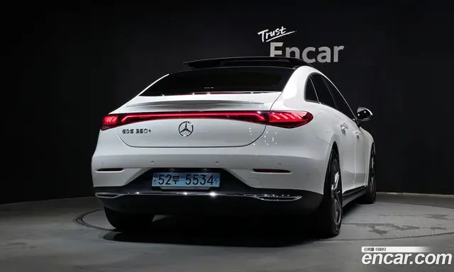 Mercedes-Benz EQE 2022 0.3 автомат (гидро), миниатюра 4