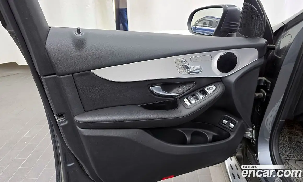 Mercedes-Benz GLC-Class 2018 2.0 автомат (гидро), фото 14 Mercedes-Benz GLC-Class 2018 2.0 автомат (гидро), фото 14