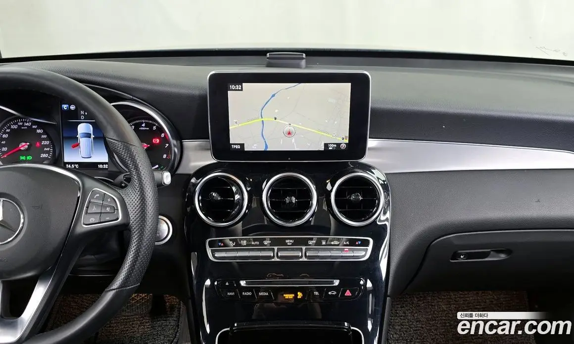 Mercedes-Benz GLC-Class 2018 2.0 автомат (гидро), фото 18 Mercedes-Benz GLC-Class 2018 2.0 автомат (гидро), фото 18