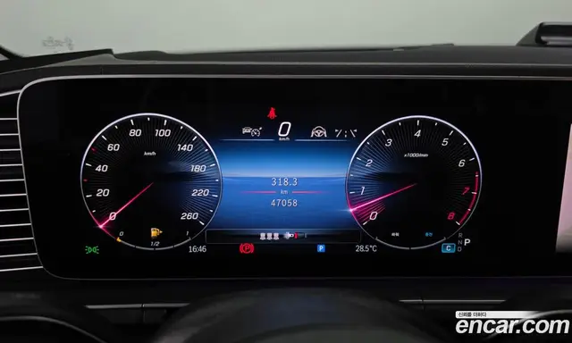 Mercedes-Benz GLE-Class 2024 3.0 автомат (гидро), миниатюра 11