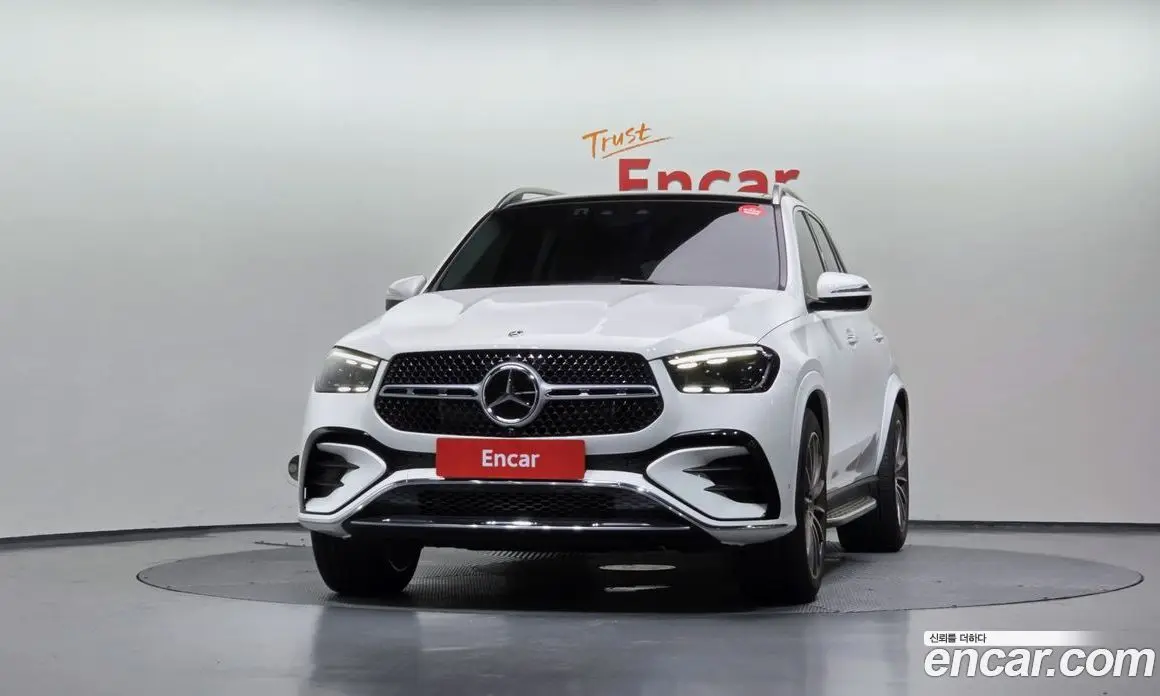 Mercedes-Benz GLE-Class 2024 3.0 автомат (гидро), фото 3