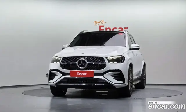 Mercedes-Benz GLE-Class 2024 3.0 автомат (гидро), миниатюра 3
