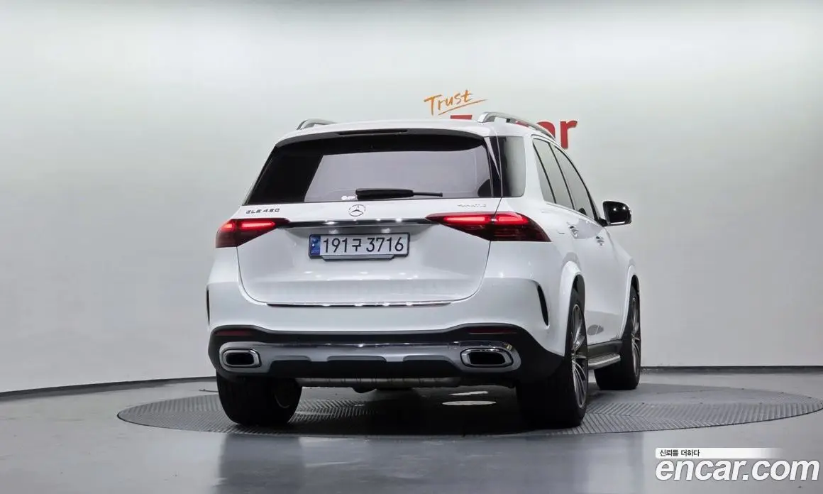 Mercedes-Benz GLE-Class 2024 3.0 автомат (гидро), фото 4