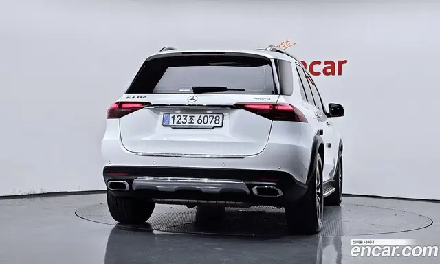 Mercedes-Benz GLE-Class 2025 2.0 автомат (гидро), миниатюра 4