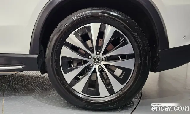Mercedes-Benz GLE-Class 2025 2.0 автомат (гидро), миниатюра 7