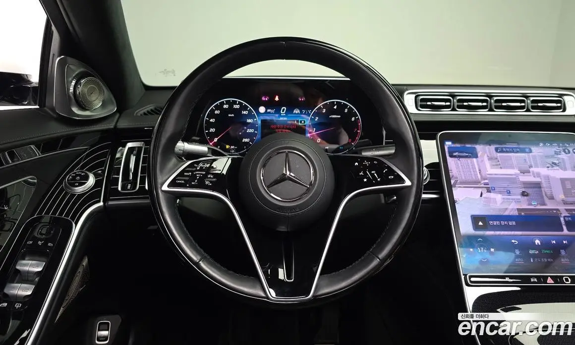Mercedes-Benz S-Class 2024 4.0 автомат (гидро), фото 17