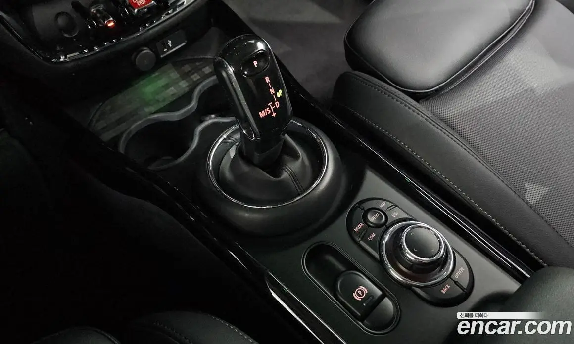 Mini Clubman 2022 1.5 автомат (гидро), фото 12 Mini Clubman 2022 1.5 автомат (гидро), фото 12
