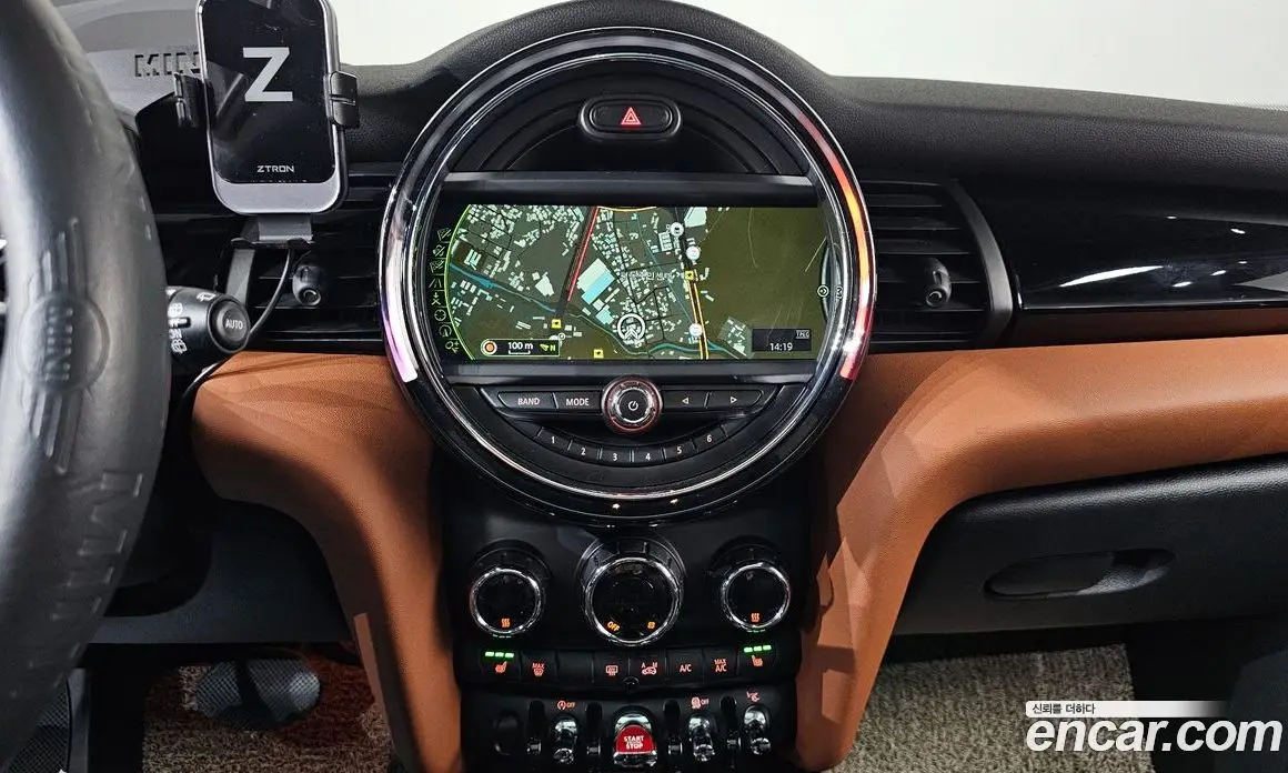 Mini Cooper 2016 2.0 автомат (гидро), фото 13 Mini Cooper 2016 2.0 автомат (гидро), фото 13