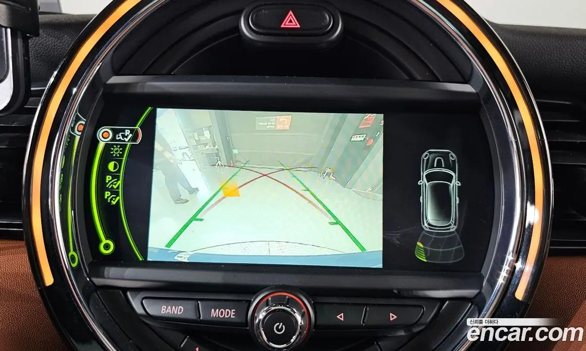 Mini Cooper 2016 2.0 автомат (гидро), фото 14 Mini Cooper 2016 2.0 автомат (гидро), фото 14