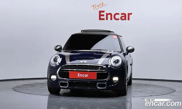 Mini Cooper 2016 2.0 автомат (гидро), миниатюра 3 Mini Cooper 2016 2.0 автомат (гидро), миниатюра 3