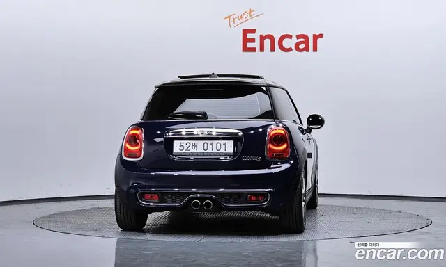 Mini Cooper 2016 2.0 автомат (гидро), миниатюра 4 Mini Cooper 2016 2.0 автомат (гидро), миниатюра 4