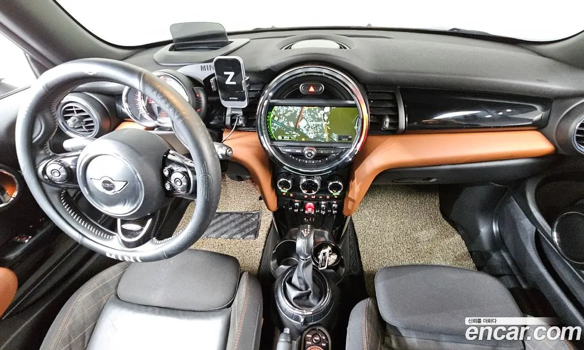 Mini Cooper 2016 2.0 автомат (гидро), фото 7 Mini Cooper 2016 2.0 автомат (гидро), фото 7