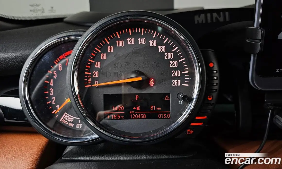 Mini Cooper 2016 2.0 автомат (гидро), фото 8 Mini Cooper 2016 2.0 автомат (гидро), фото 8