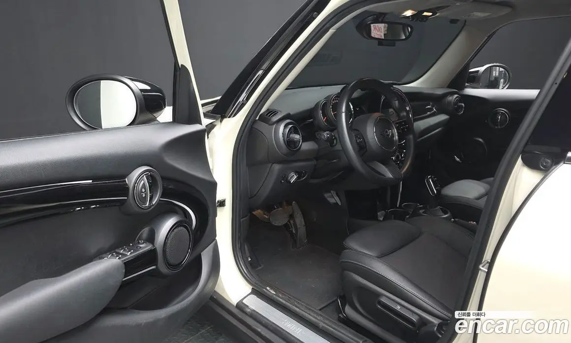 Mini Cooper 2021 1.5 автомат (гидро), фото 13