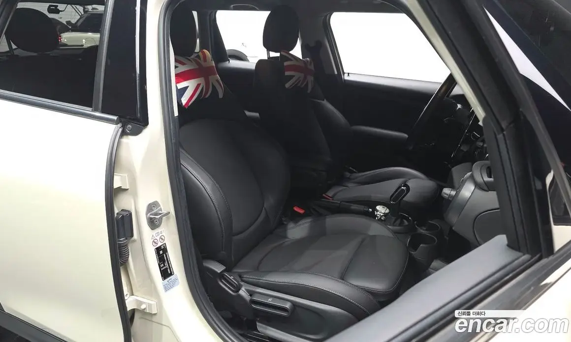Mini Cooper 2021 1.5 автомат (гидро), фото 16