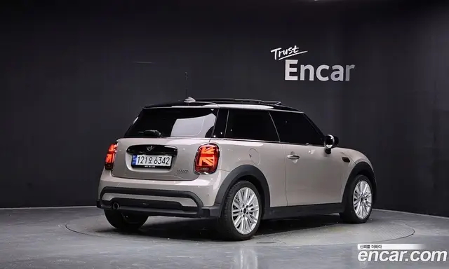 Mini Cooper 2022 1.5 автомат (гидро), миниатюра 2