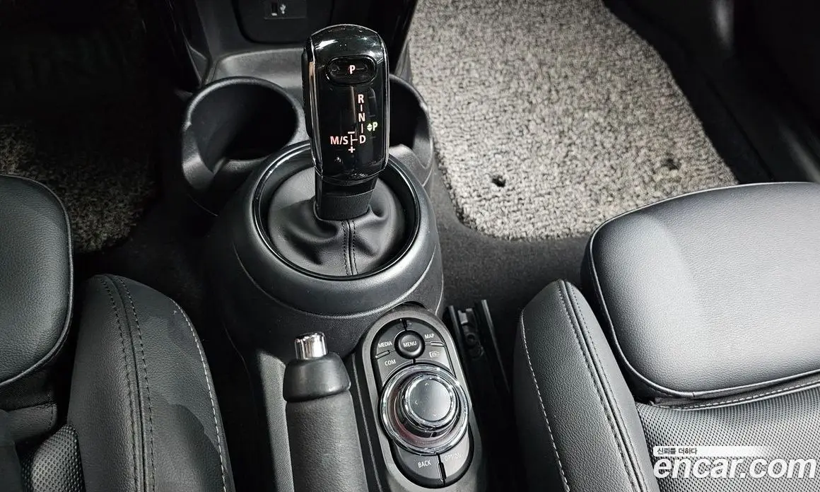 Mini Cooper 2022 1.5 автомат (гидро), фото 12