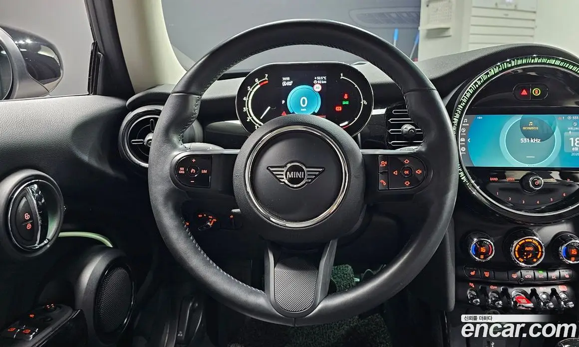 Mini Cooper 2022 1.5 автомат (гидро), фото 19