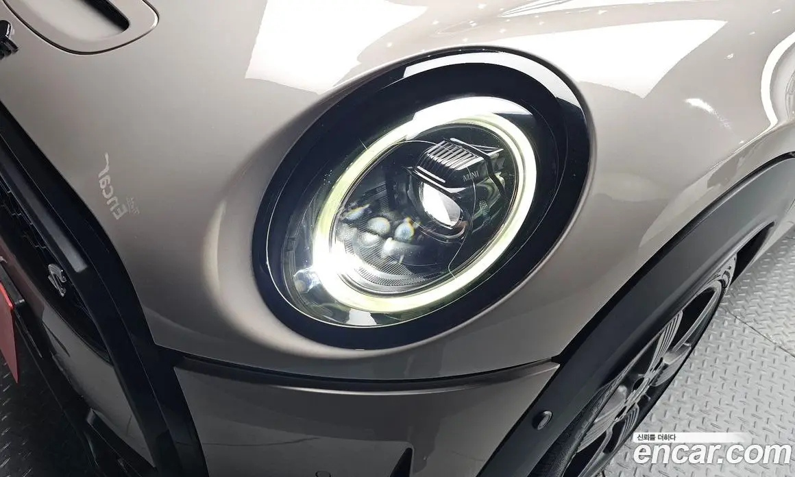 Mini Cooper Convertible 2022 2.0 автомат (гидро), фото 8 Mini Cooper Convertible 2022 2.0 автомат (гидро), фото 8