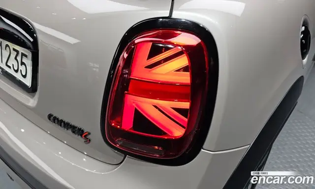 Mini Cooper Convertible 2022 2.0 автомат (гидро), миниатюра 9 Mini Cooper Convertible 2022 2.0 автомат (гидро), миниатюра 9