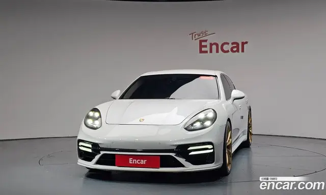Porsche Panamera 2010 4.8 автомат (гидро), миниатюра 2