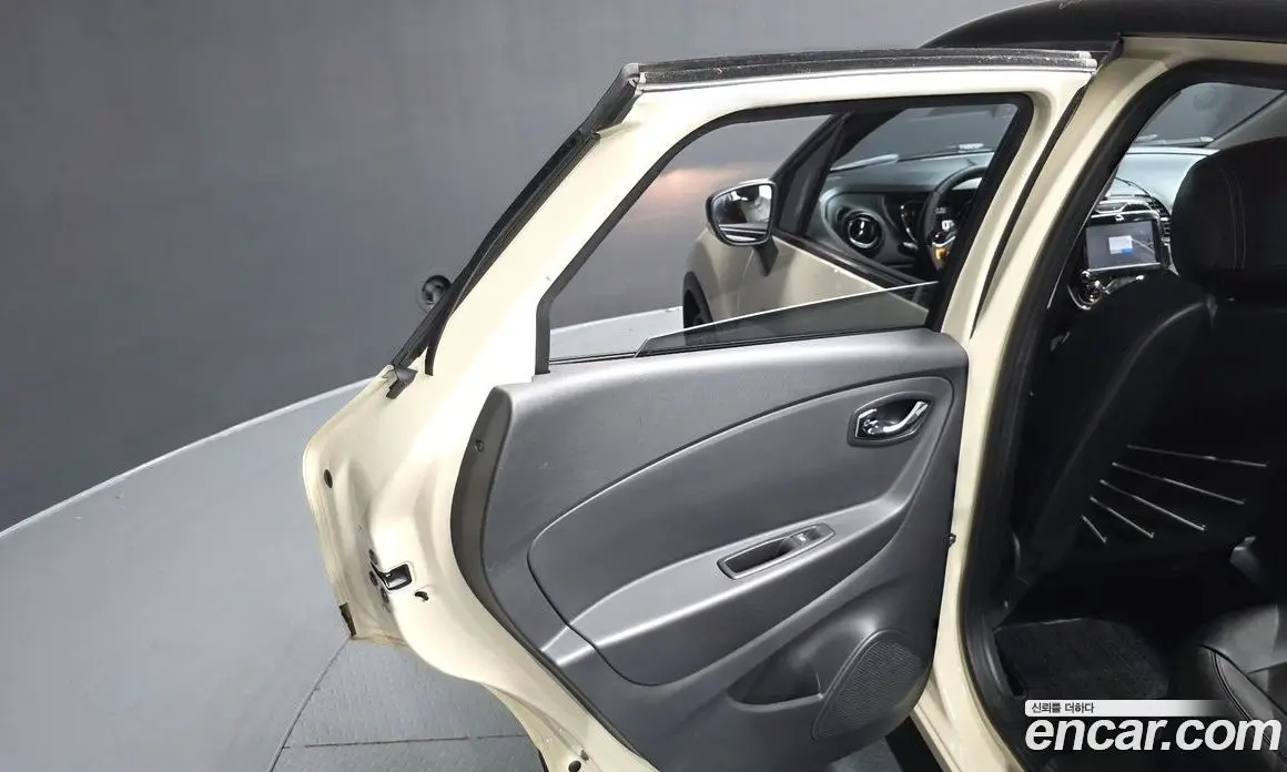 Renault (Samsung) QM3 2016 1.5 автомат (гидро), фото 15