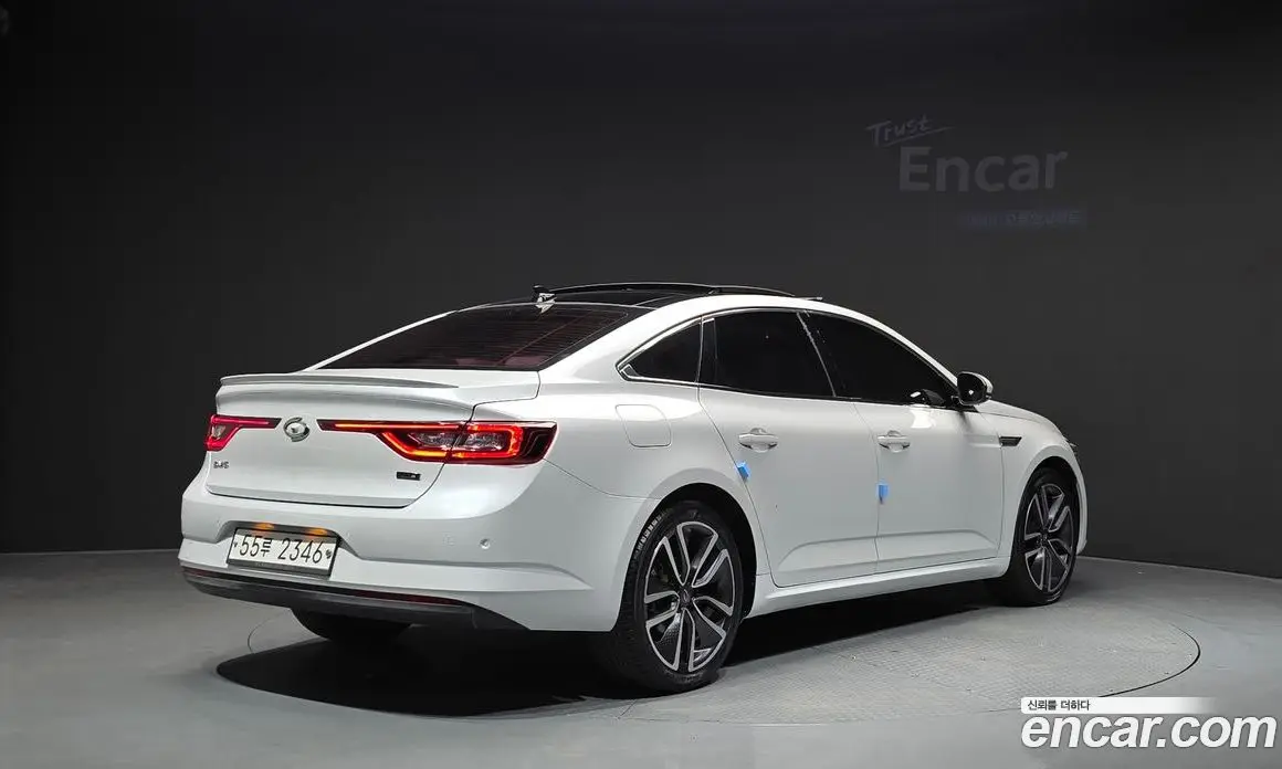 Renault (Samsung) SM6 2016 2.0 автомат (гидро), фото 2 Renault (Samsung) SM6 2016 2.0 автомат (гидро), фото 2