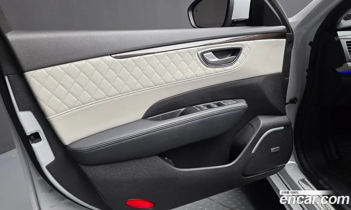 Renault (Samsung) SM6 2016 2.0 автомат (гидро), фото 14 Renault (Samsung) SM6 2016 2.0 автомат (гидро), фото 14