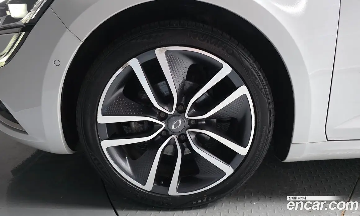 Renault (Samsung) SM6 2016 2.0 автомат (гидро), фото 5 Renault (Samsung) SM6 2016 2.0 автомат (гидро), фото 5
