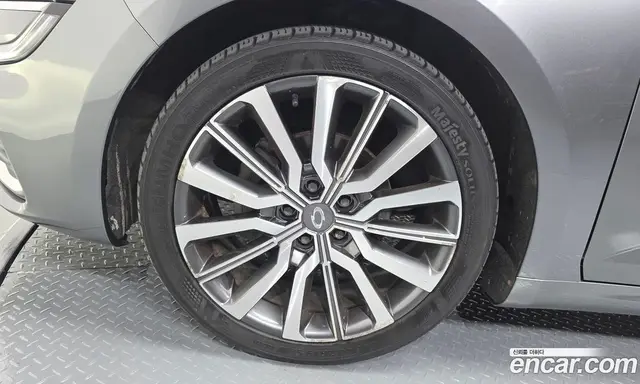 Renault (Samsung) SM6 2020 1.3 автомат (гидро), миниатюра 10 Renault (Samsung) SM6 2020 1.3 автомат (гидро), миниатюра 10