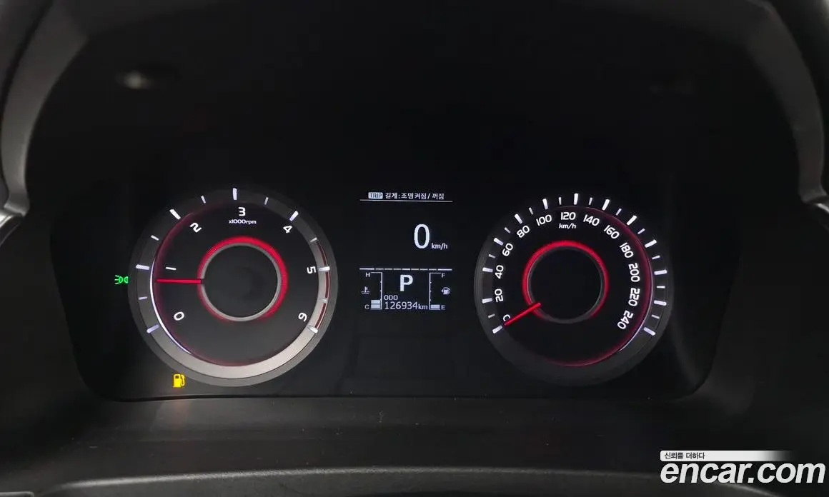 SsangYong Korando 2016 2.2 автомат (гидро), фото 11