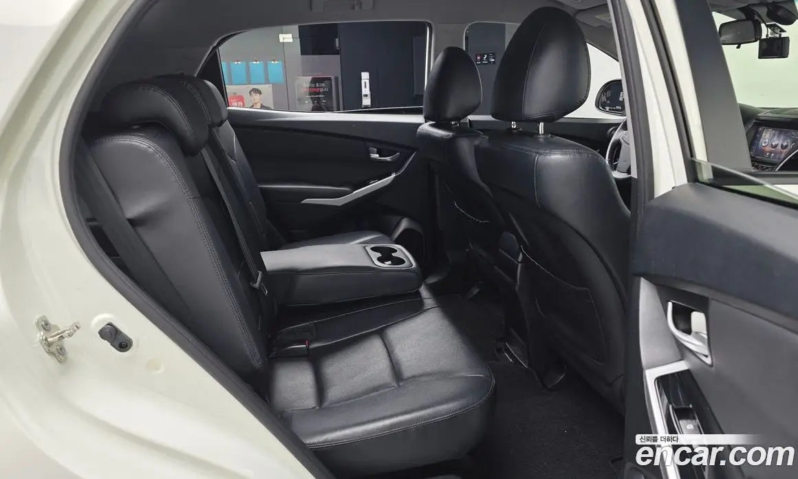 SsangYong Korando 2016 2.2 автомат (гидро), фото 16