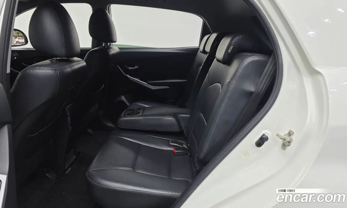 SsangYong Korando 2016 2.2 автомат (гидро), фото 18