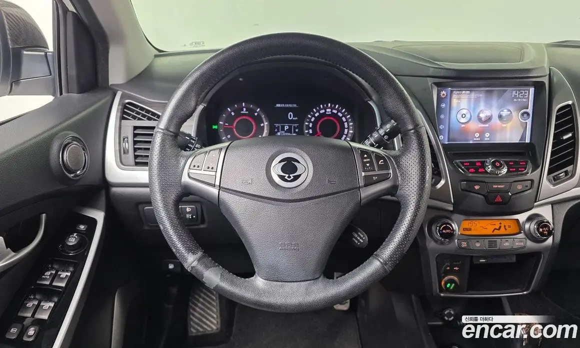 SsangYong Korando 2016 2.2 автомат (гидро), фото 19