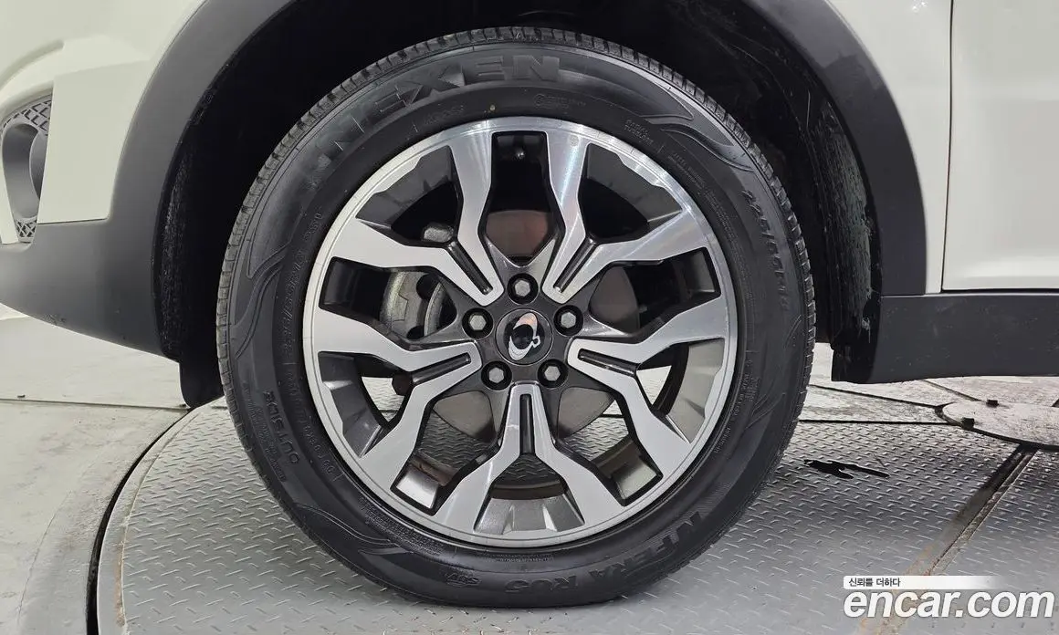 SsangYong Korando 2016 2.2 автомат (гидро), фото 5