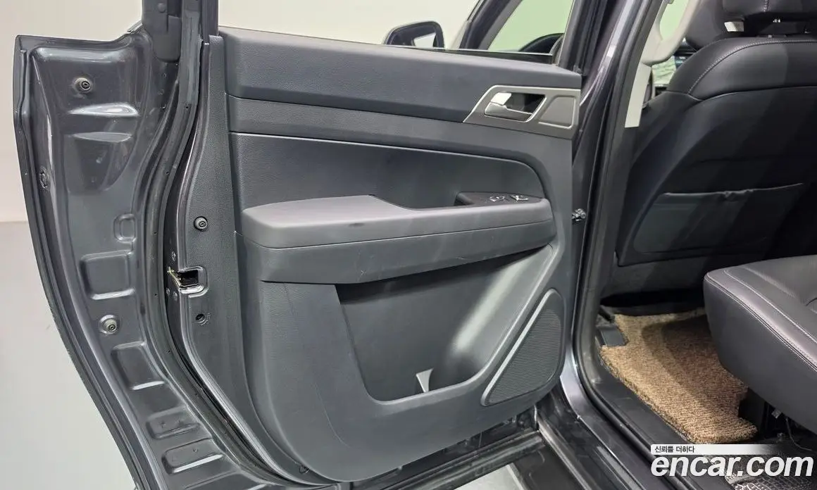 SsangYong Rexton 2019 2.2 автомат (гидро), фото 15