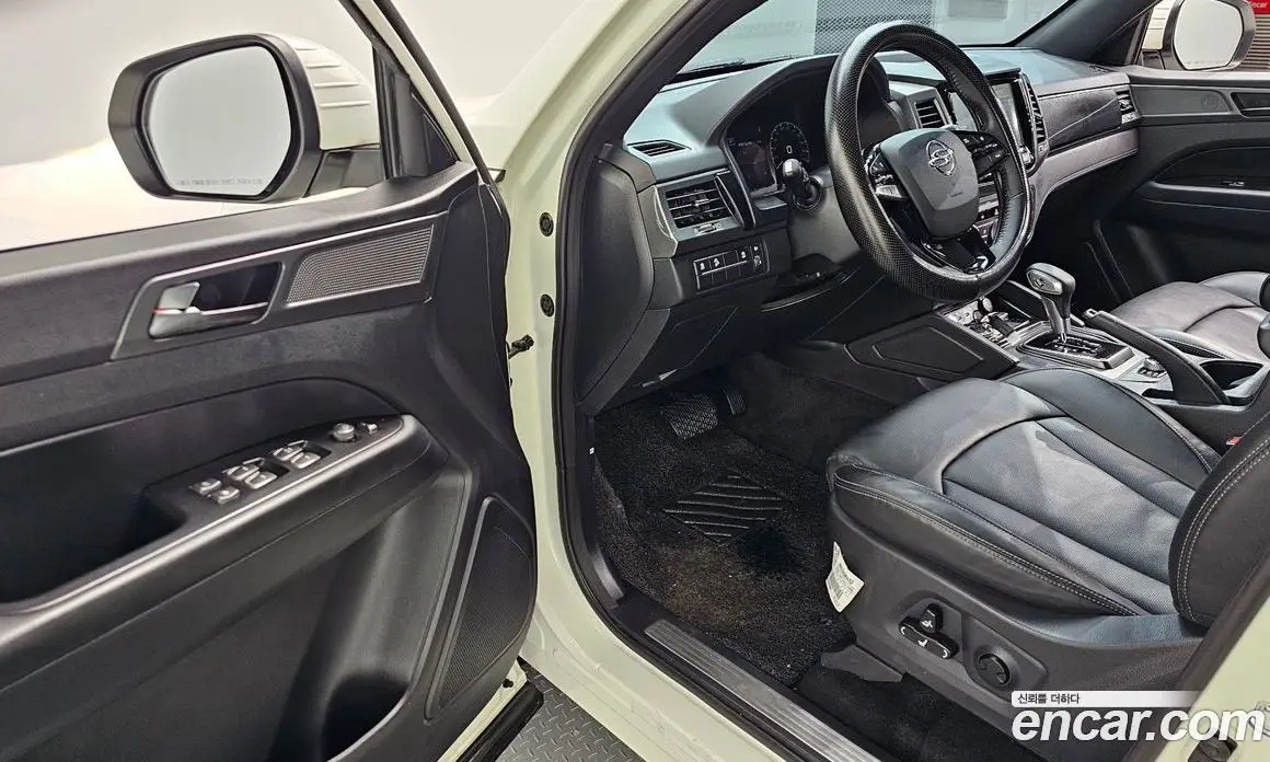SsangYong Rexton 2023 2.2 автомат (гидро), фото 13